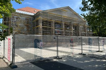 Új helyszíneken tartja előadásait a Csíki Játékszín a felújítás idején