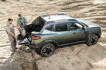 Négy férőhellyel és platóval érkezik az új Duster Pick-Up