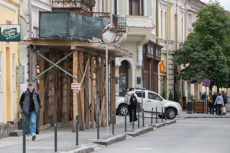 Újabb családot lakoltattak ki állami ingatlanból Csíkszeredában