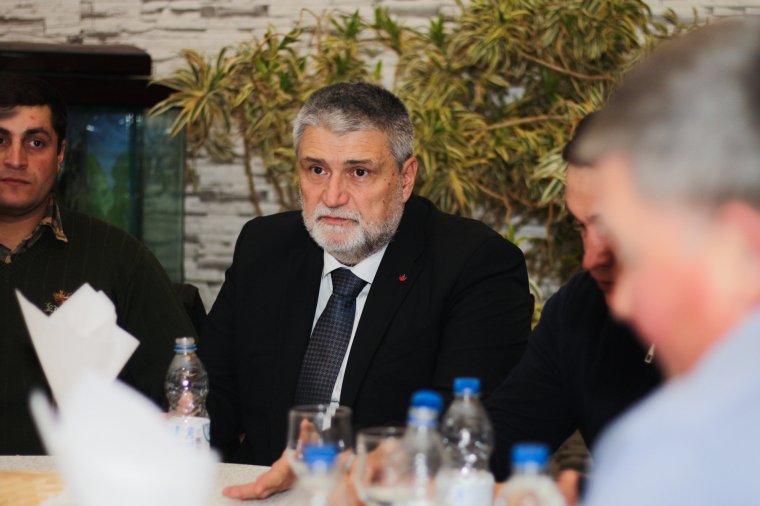 Brassó: nem enyhül a válság az RMDSZ-ben, lemondott a megyei elnök