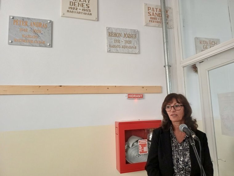 Emléktáblát avattak az önálló aradi magyar iskola egyik fáradhatatlan újraszervezőjének