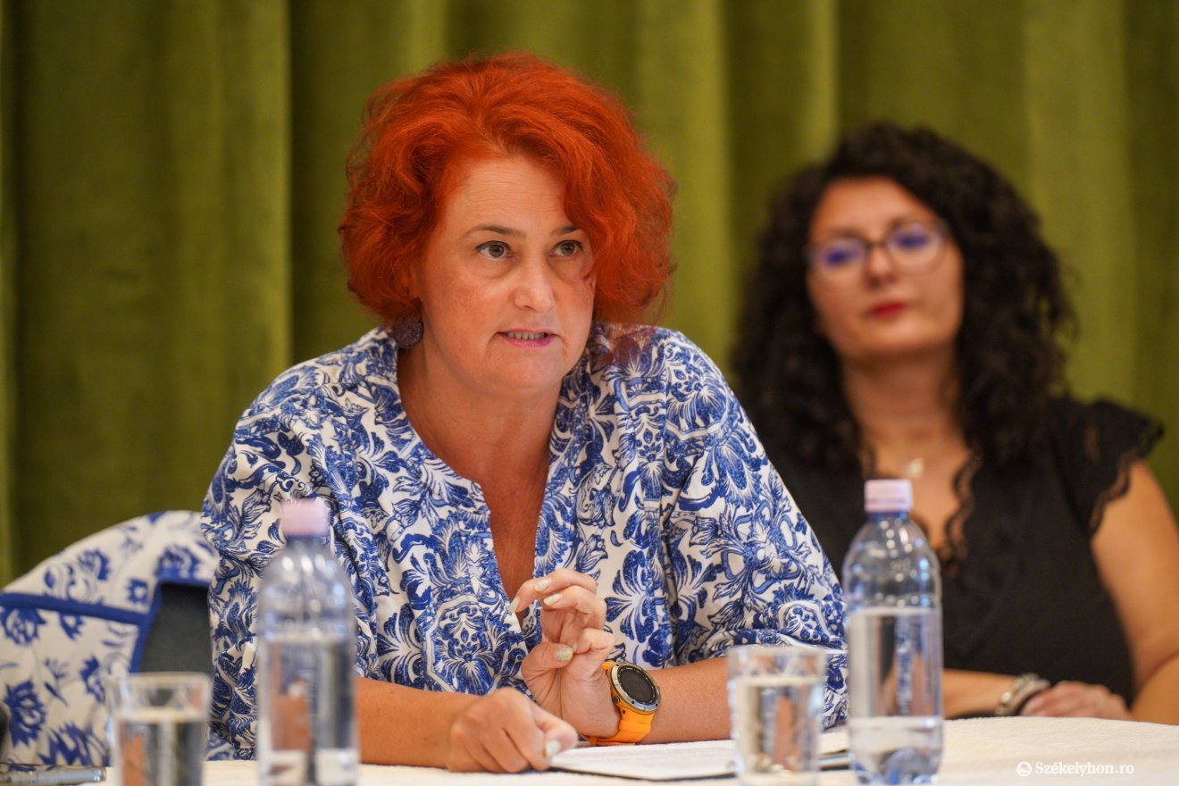 Karla Roșca, az ASTRA Néprajzi Múzeum osztályvezetője, muzeológusa •  Fotó: Haáz Vince