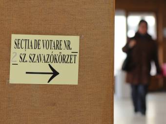 Független, de jobboldali értékrendet valló elnököt szeretne a romániaiak többsége