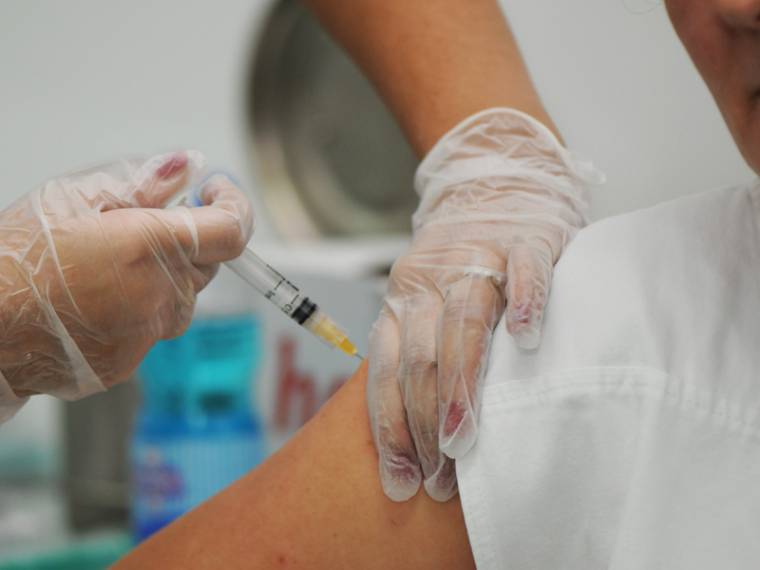 Megérkeztek az influenza elleni oltóanyagok Maros megyébe