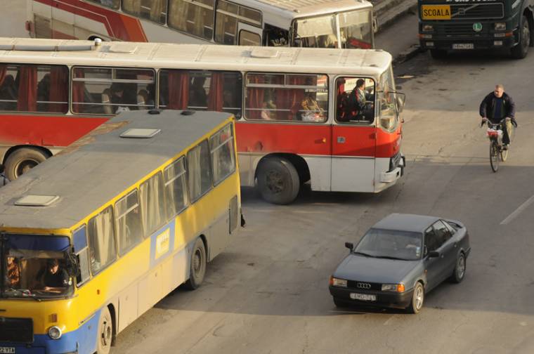 Távolsági buszokat ellenőriznek, büntetnek is