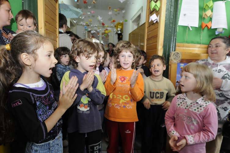 Folytatódik a 2012 – a külhoni magyar óvodák éve program körútja