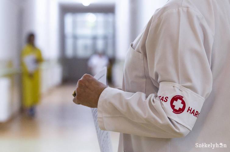 Nő az elégedetlenség. Sztrájkőrség, figyelmeztető sztrájk, majd általános sztrájk jöhet az egészségügyi, illetve szociális ellátórendszerben. 
