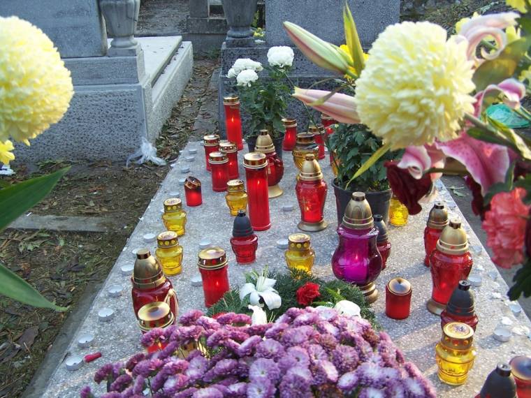 Egy ajtó bezárul, kinyílik a másik