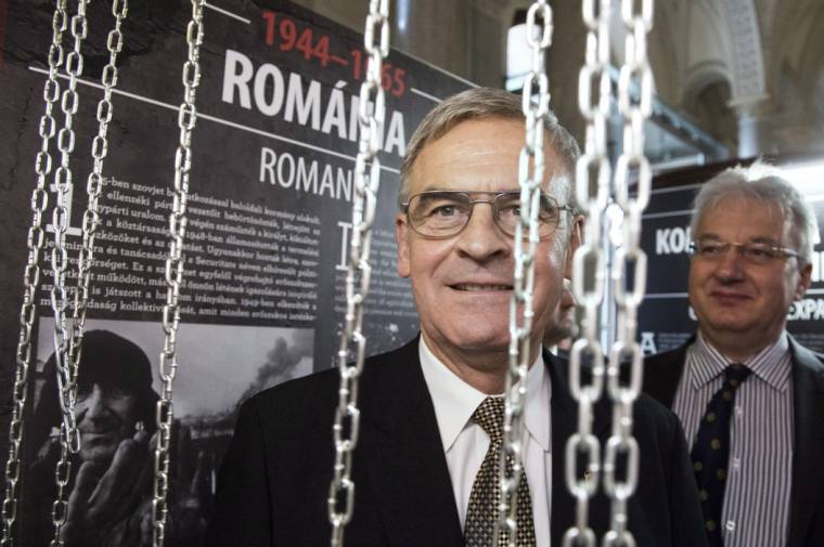 Menyőből az angyal