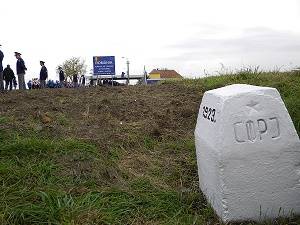 Kiskapuk a jó szomszédhoz