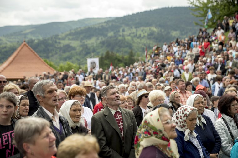 Ezrek zarándokoltak a kontumánci Nagyboldogasszony-kápolnához pünkösdvasárnap