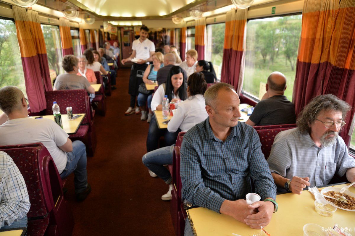 &bullet;  Fotó: Barabás Ákos