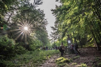 Keresztúti ájtatosság szombatonként a csíksomlyói Jézus-hágón