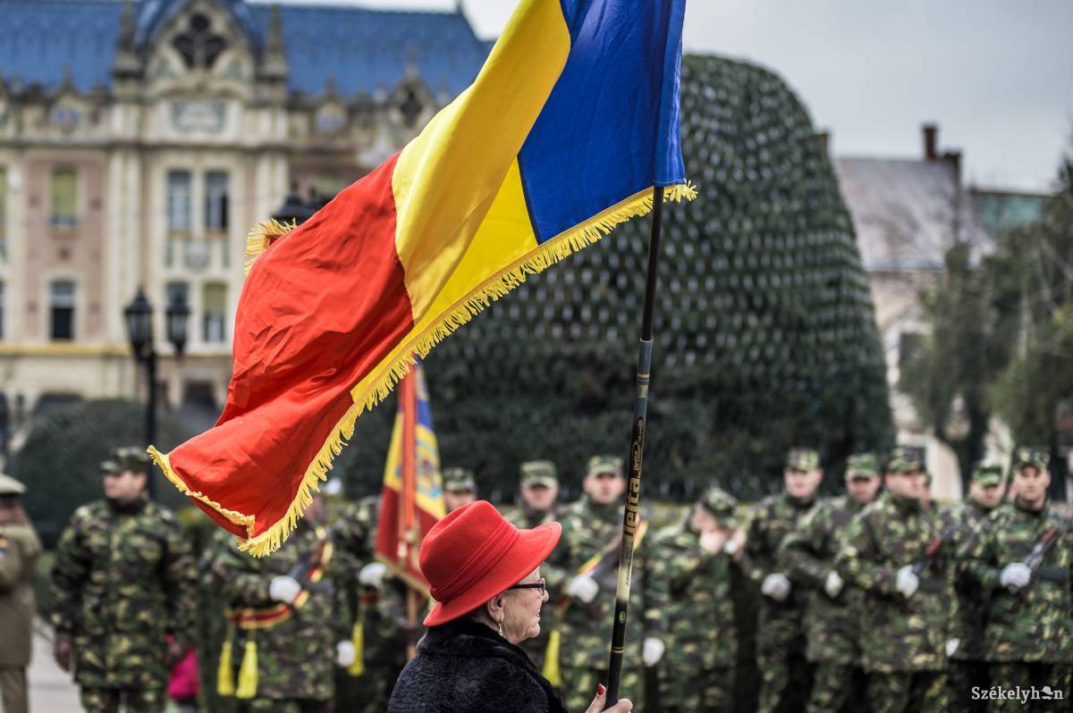 Más színekben. A magyar tisztségviselők „nem akarnak vizet zavarni” a december elsejei centenáriumi rendezvénysorozaton •  Fotó: Barabás Ákos