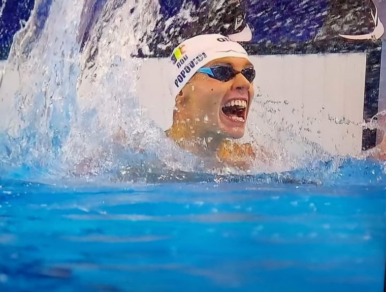 David Popovici megszerezte az első olimpiai aranyat férfi úszásban Románia számára Párizsban