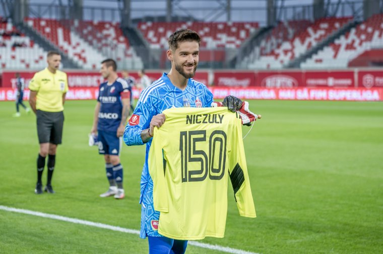 „A szerencse nincs mellettünk” – Niczuly Roland eddigi pályafutásáról és az előtte álló kihívásokról
