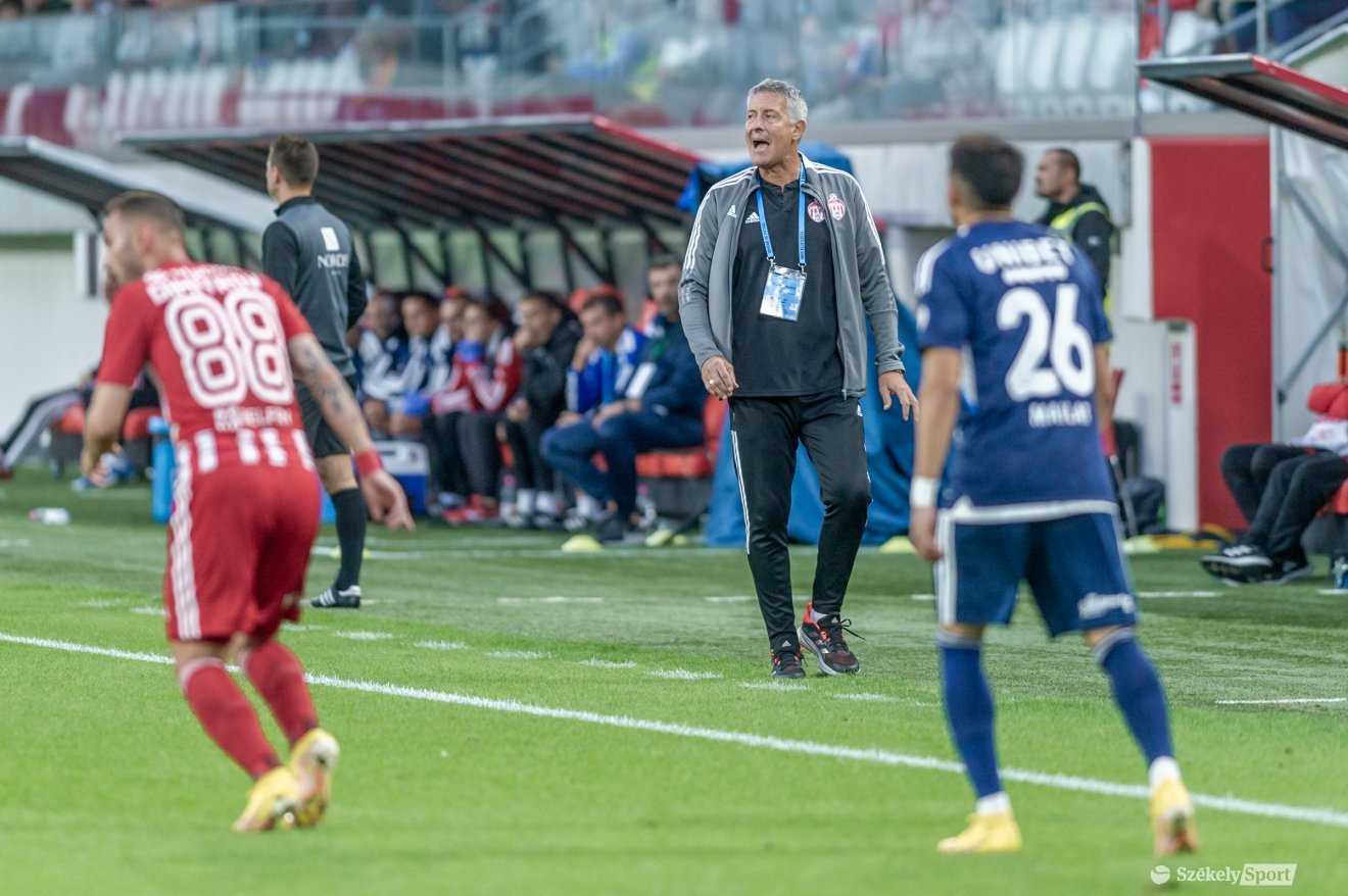 Cristiano Bergodi: versenyképes csapatunk van, és akik pályára lépnek, tenniük kell a dolgukat •  Fotó: Pinti Attila