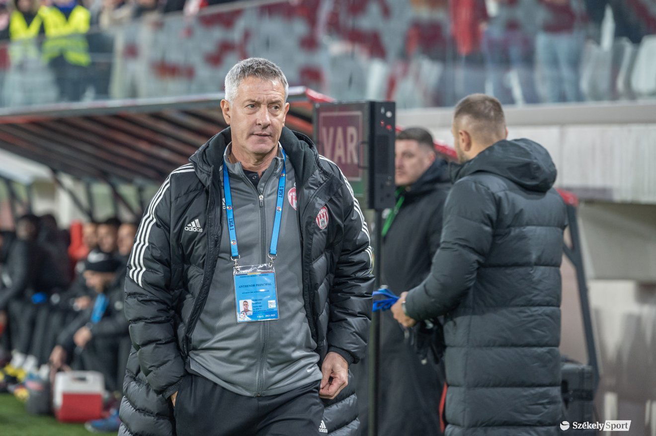 Cristiano Bergodi úgy véli, mindkét csapatnak 50-50 százalék az esélye a győzelemre •  Fotó: Pinti Attila