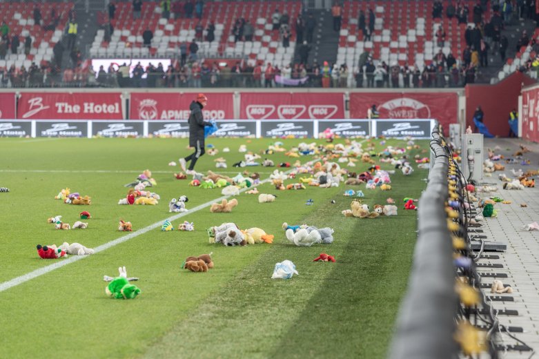 Ismét összefognak a Sepsi OSK szurkolói a hátrányos helyzetű gyerekekért