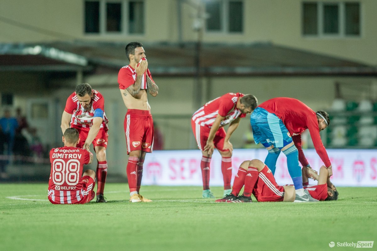 Nem foglalkozik a magyarellenes szurkolói megnyilvánulásokkal az UEFA. Visszapasszolták. Képünk illusztráció •  Fotó: Pinti Attila