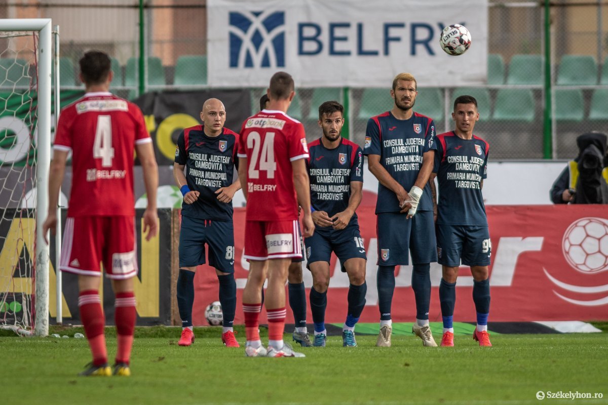 &bullet;  Fotó: Pinti Attila