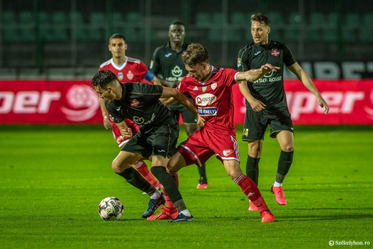 •  Fotó: Pinti Attila