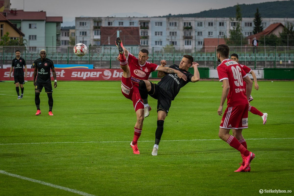 •  Fotó: Pinti Attila