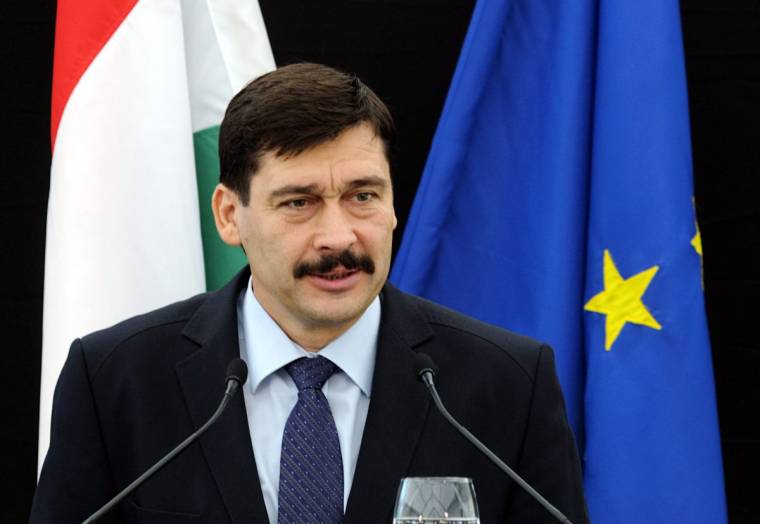 Brüsszeli állampolgársági eskü erdélyi magyarokkal