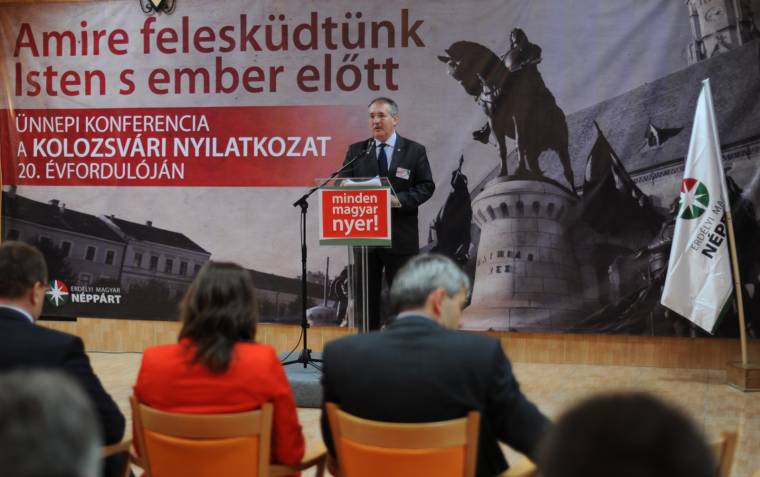 Toró: Frunda megtéveszti a választókat