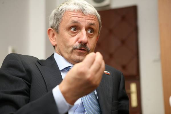Pozsony ismét kikelt a magyar állampolgársági törvény ellen