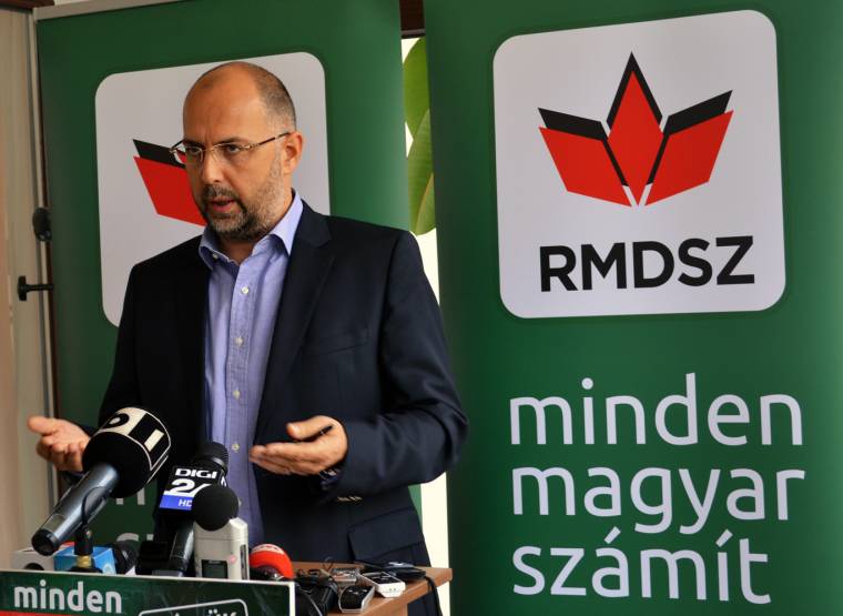 Kelemen: hadüzenettel ér fel Băsescu kijelentése