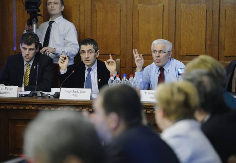 Országgyűlési állásfoglalás Székelyföld feldarabolása ellen