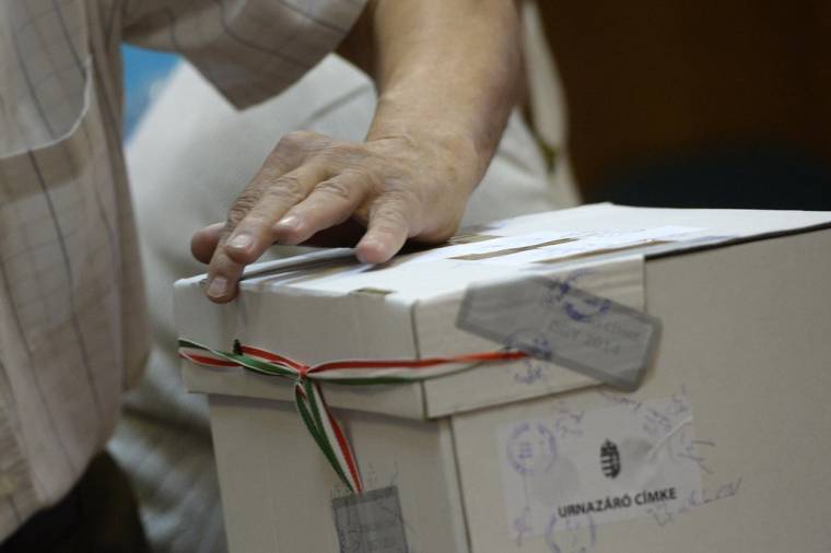 Újrázott a Fidesz, megvan a kétharmad