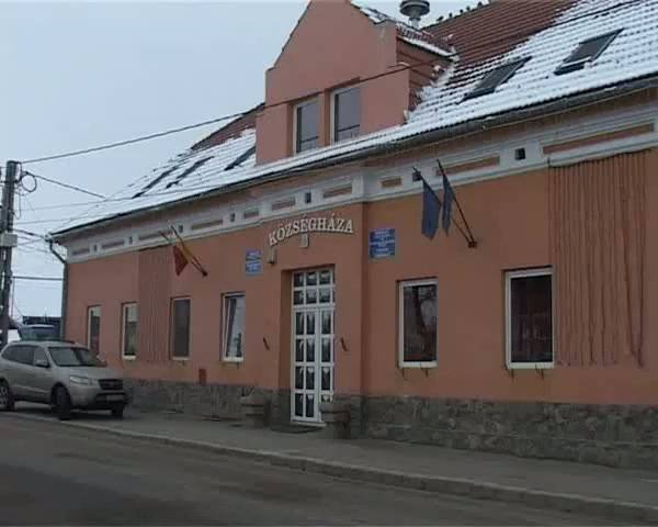 Magyar feliratokat távolítottak el két háromszéki községben