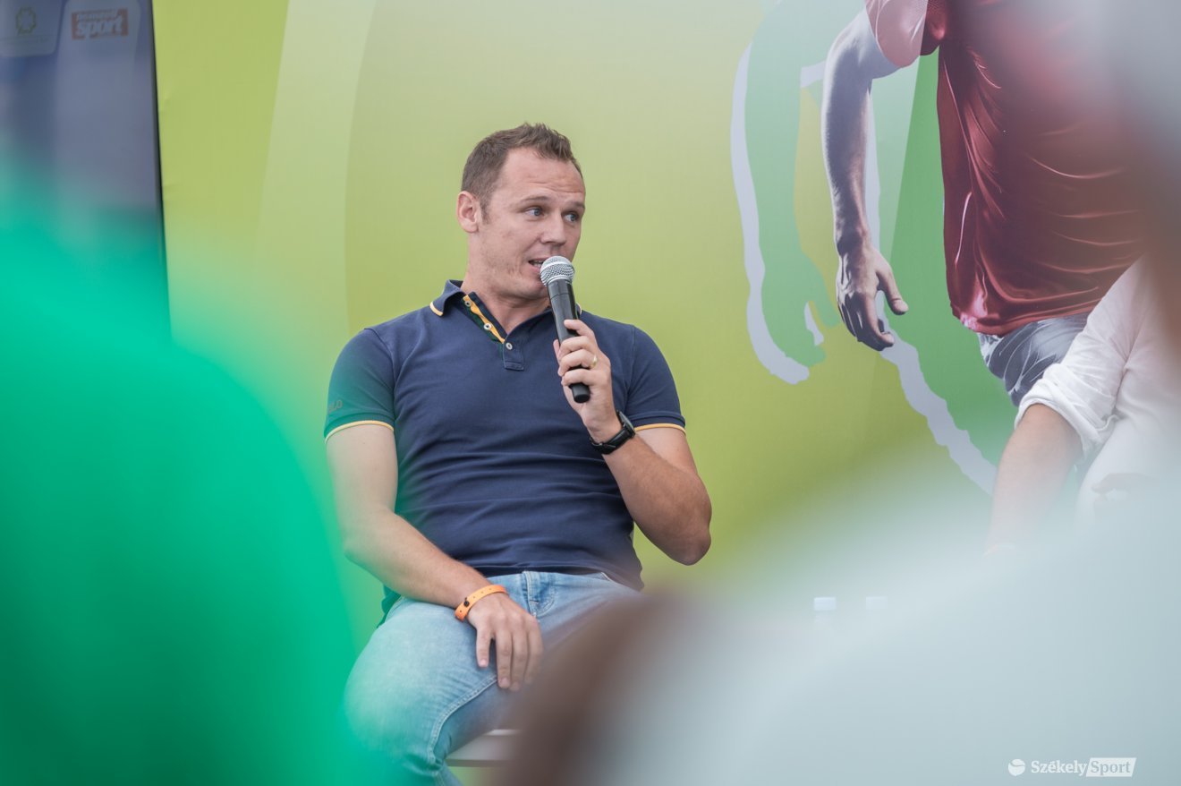 Korhut Mihály 27-szeres válogatott labdarúgó •  Fotó: Pinti Attila