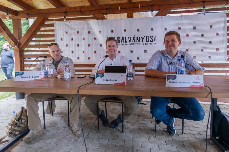 Ők Tusványos sztárelőadói: Robert C. Castel és Bendarzsevszkij Anton