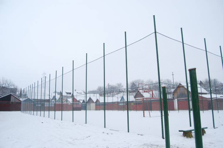 Bekerítették a csorgó melletti sportpályát