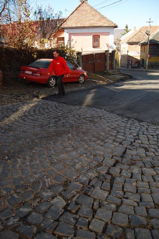 Aszfaltoztak a Szentimre utcában