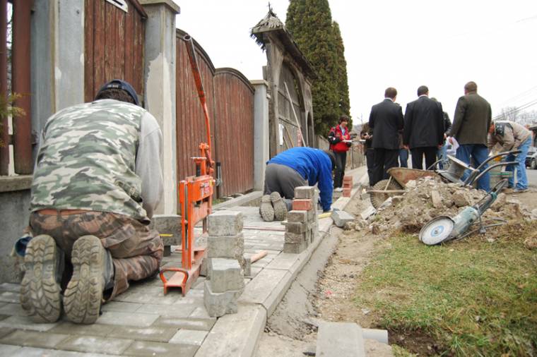 Alapkőletétel Fenyéden