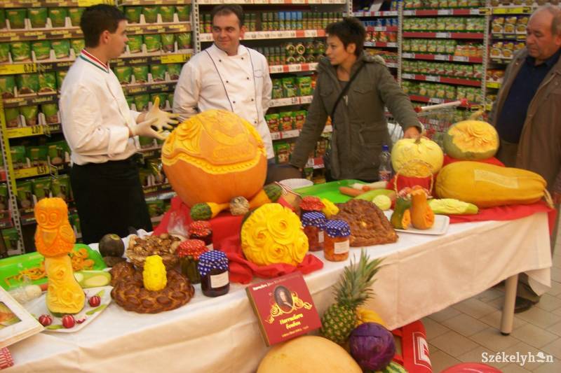 •  Fotó: Antalfi József