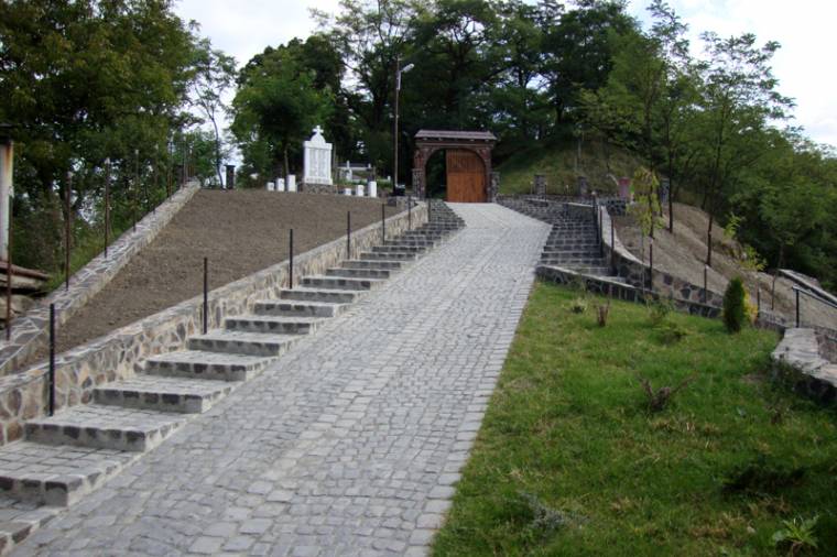 Apró lépésekben ugyan, de haladnak a fenyédi fejlesztésekkel