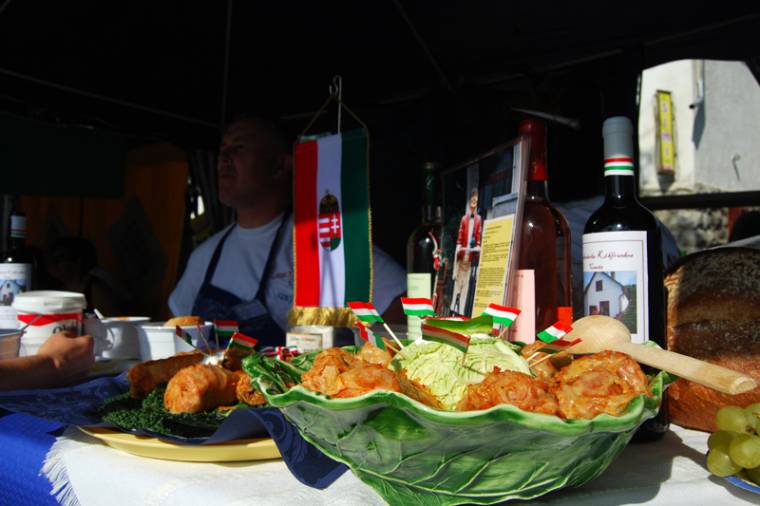 Az eredeti töltöttkáposztában nincs semmi huncutság