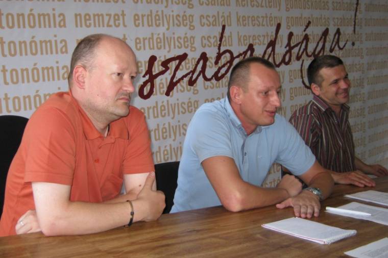 Elítélik a polgármester módszereit