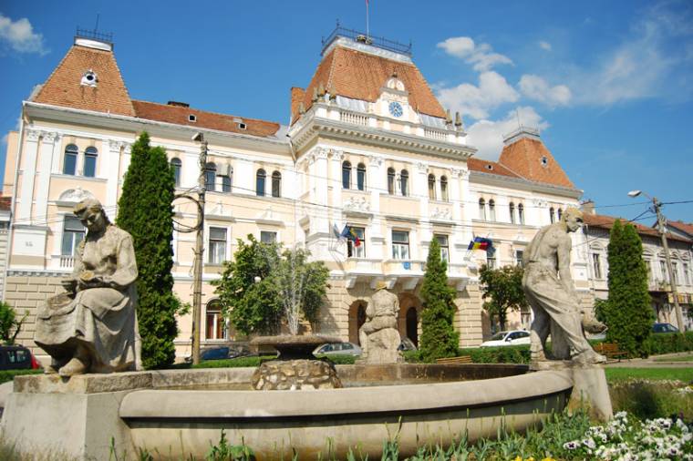 Udvarhely: 20 százalékos leépítés a polgármesteri hivatalban?