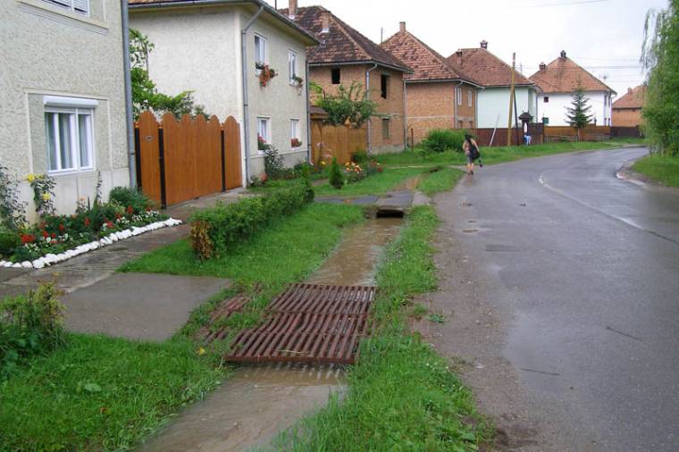 Áradás Székelyszentkirályon és Bencédben
