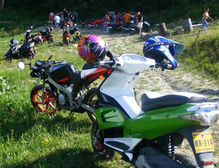 Másodjára találkoznak a robogósok