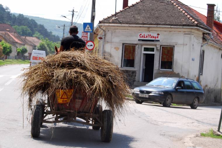 Kevéssel nőtt a szekerek száma