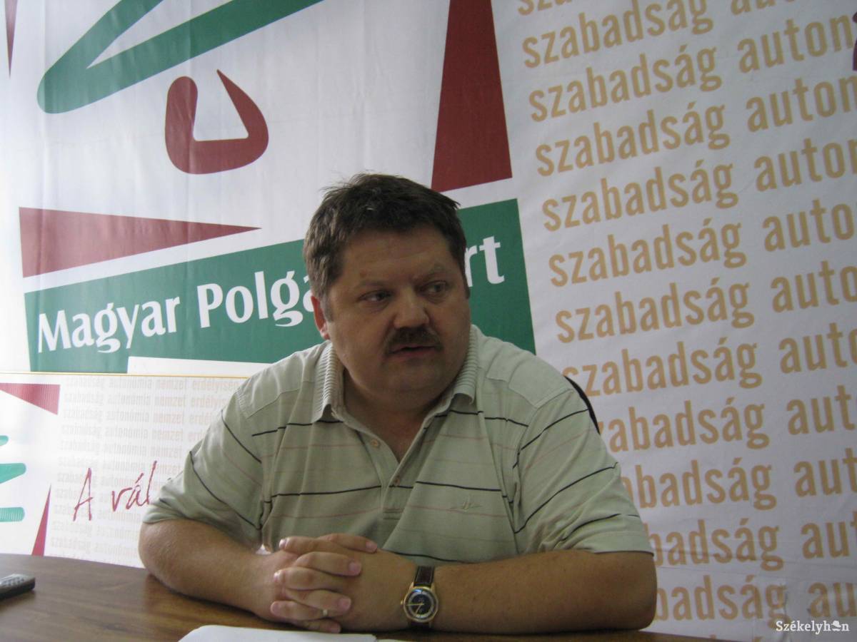 •  Fotó: Antalfi József