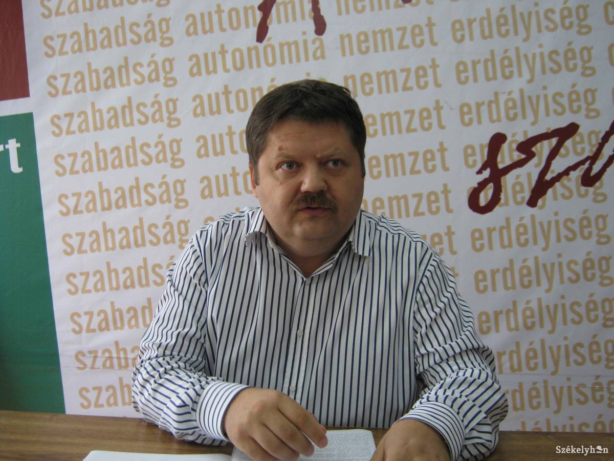 •  Fotó: Antalfi József