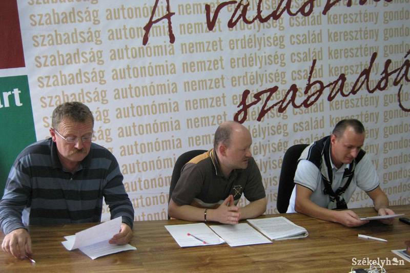 •  Fotó: Antalfi József